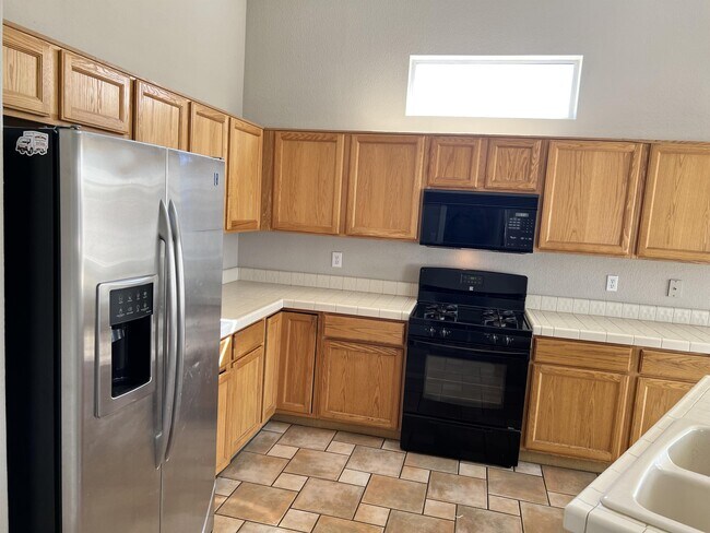 Foto del edificio - 8976 N Upper Bluffs Dr