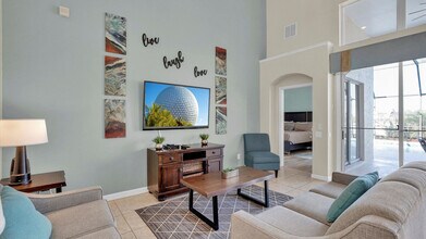 Building Photo - 8176 Fan Palm Way