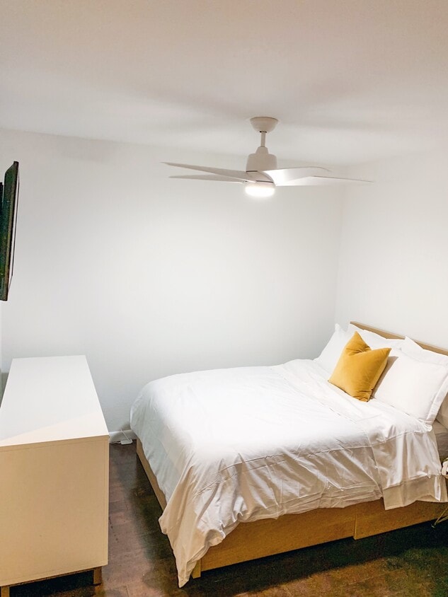 Primary Photo - 500 E Riverside Dr