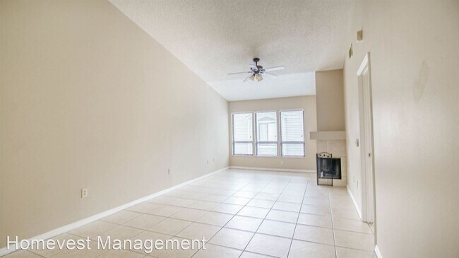 Foto del edificio - 2 br, 2 bath House - 9442 Torrington Avenu...