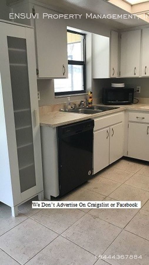 Foto del edificio - 3 Bedroom, Pool Home with garage in Lutz