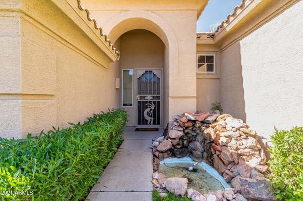 Building Photo - 471 W Larona Ln