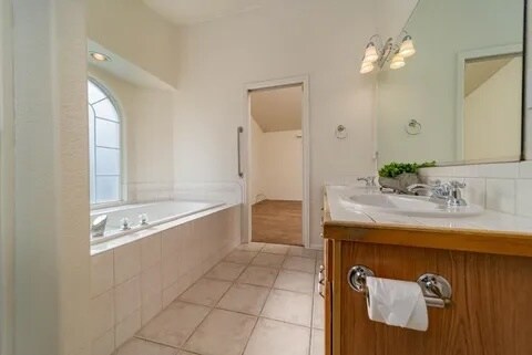 Foto del edificio - 601 Shadowbrook Dr