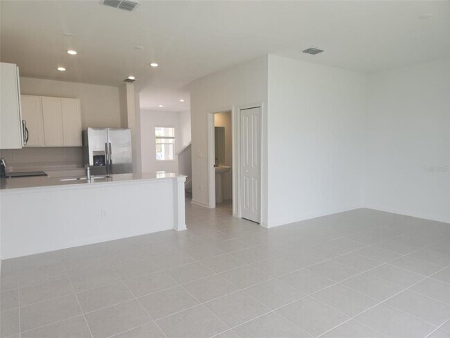 Foto del edificio - 2628 Armstrong Ave
