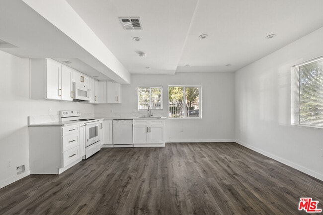 Building Photo - 5142 Denny Ave