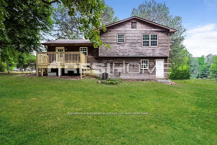 Foto del edificio - 70 Beverly Park Ct