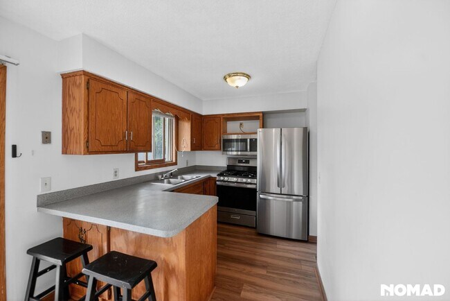 Foto del edificio - 2118 140th Ln NW