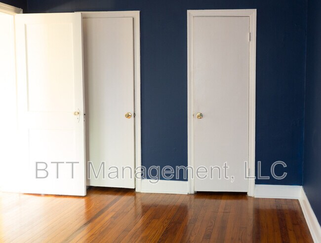 Building Photo - 8007 Garland Ave