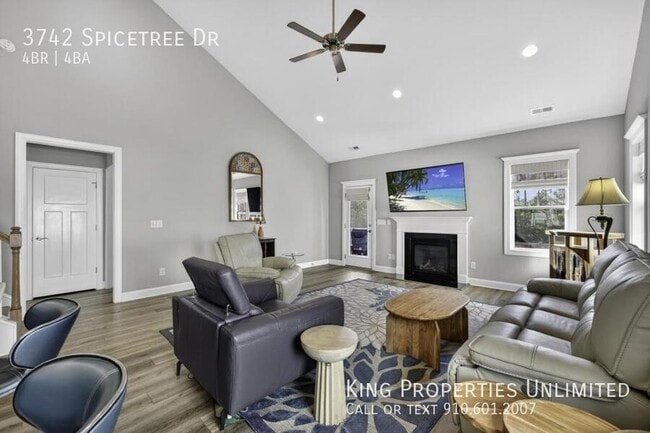 Photo - 3742 Spicetree Dr House