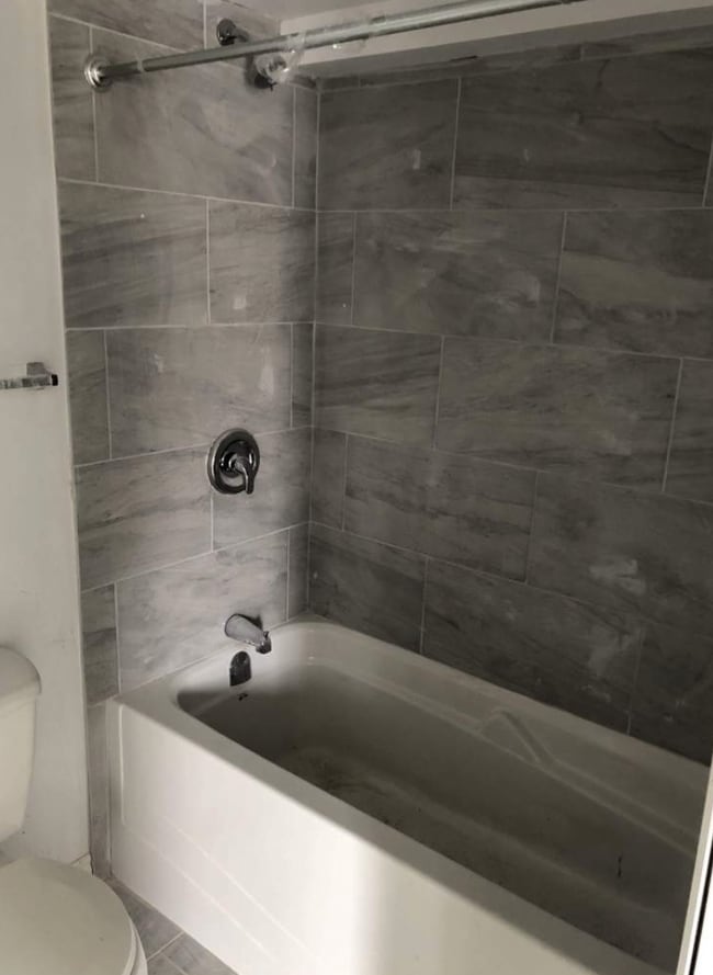 Building Photo - 625 Borthwick Ave