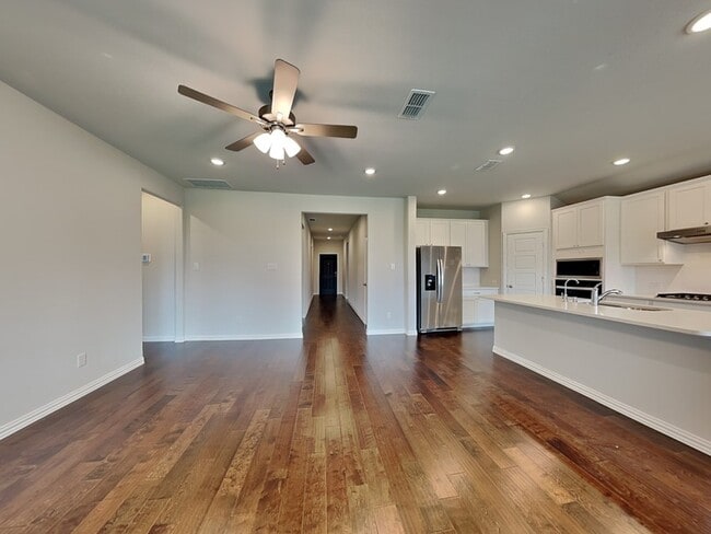 Building Photo - 3908 River Rock Ave