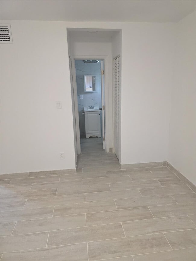 Building Photo - 301 Pennsylvania Ave