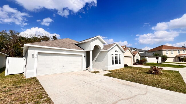 Building Photo - Spacious 4 bedroom 2 bathroom Home in Sanford