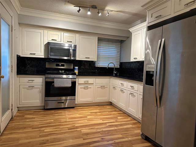Foto principal - 2820 Kirven St