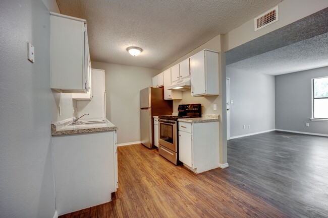 Interior Photo - MF-14-Ramsey Square Apartments