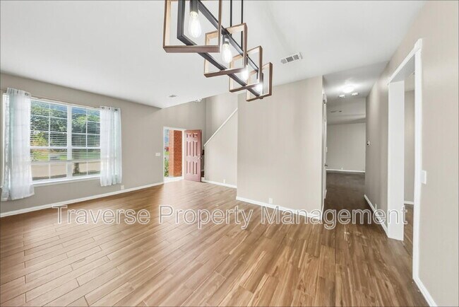 Foto del edificio - 8440 Asheville Ln