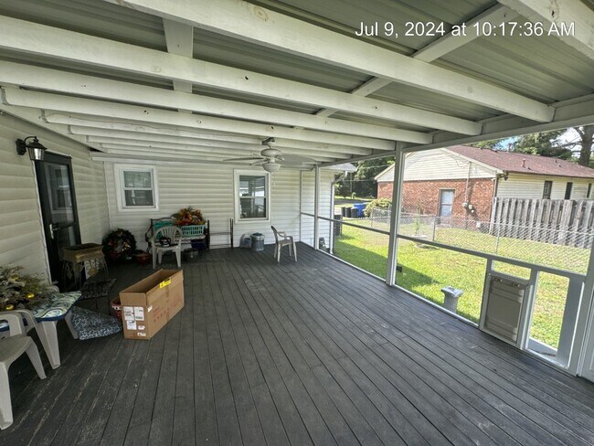 Foto del edificio - 5027 Chesapeake Road