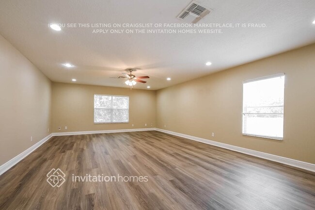 Building Photo - 1390 Stellar Dr