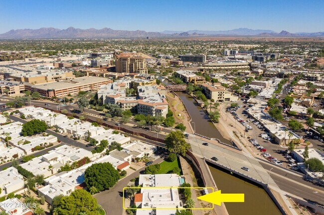 Foto del edificio - 6953 E Lafayette Blvd