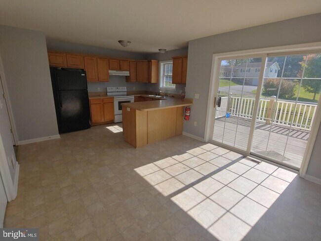 Building Photo - 356 Viewpoint Way