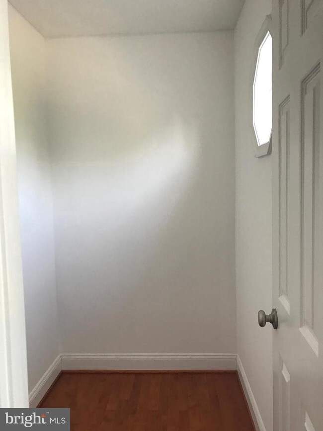 Foto del edificio - 5331 Lake Cove Ct