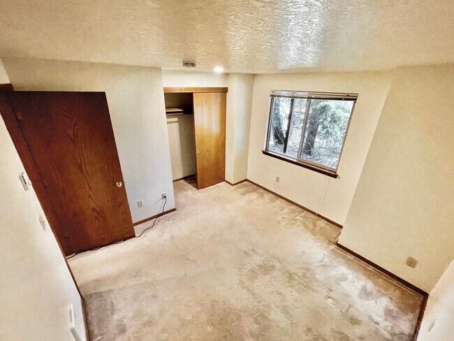 Primary Bedroom - 6007 SW Karla Ct