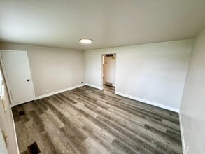 Building Photo - 253 E 1100 S
