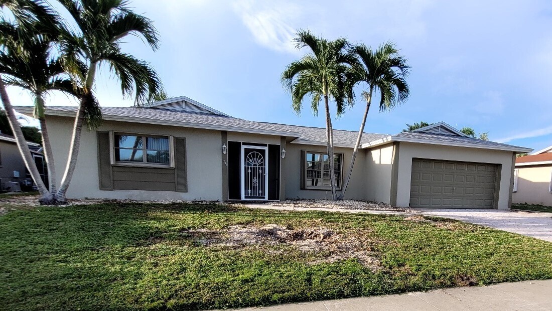 Foto principal - 1216 Bluebird Ave