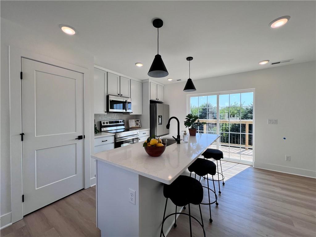 Foto principal - 4465 154th St