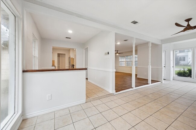 Foto del edificio - 5132 Mimosa Dr