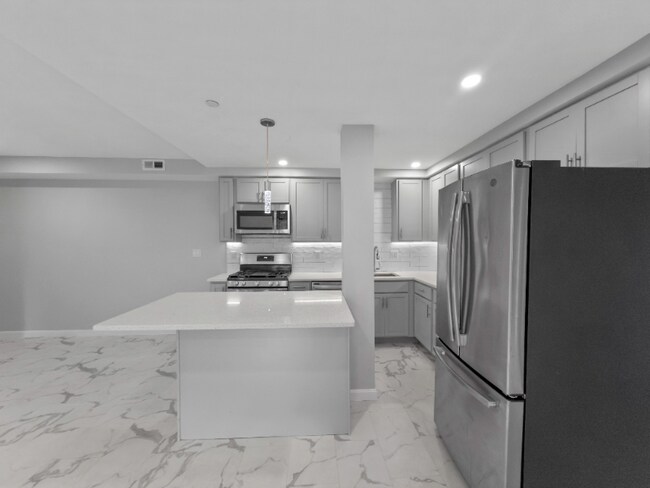 Foto del edificio - 225-235 Essex St