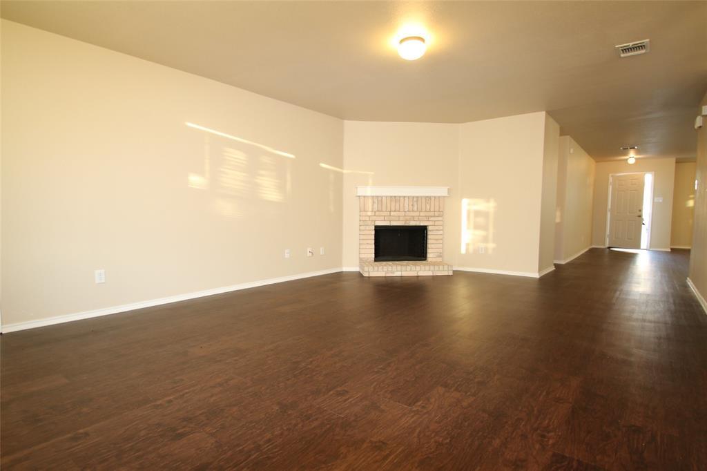 Foto principal - 9012 Troy Dr