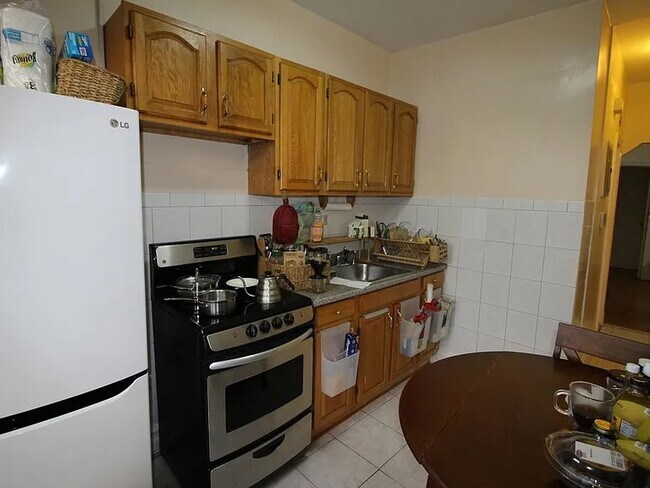 Foto del edificio - 7209 Narrows Ave