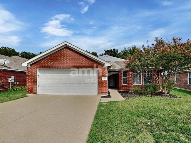 Building Photo - 2545 Big Spring Dr