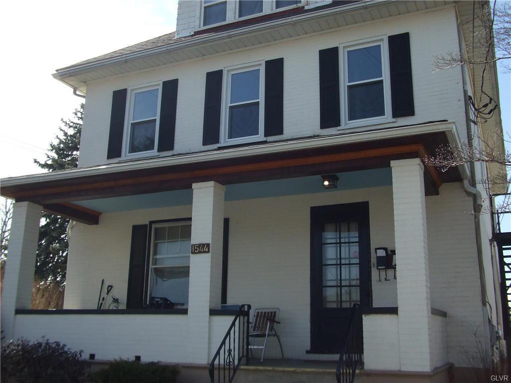 1544 Burkhardt St 1544 Burkhardt St