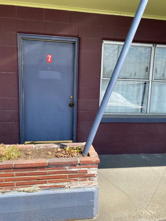 Building Photo - Chief Seattle Motel