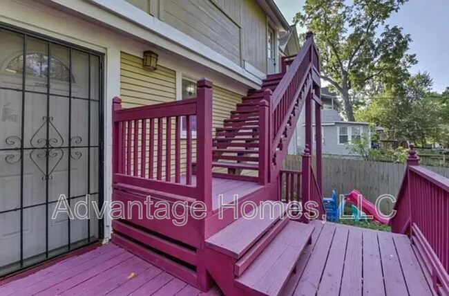 Foto del edificio - 3222 Charlotte St