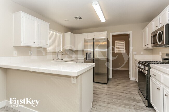 Building Photo - 3313 Back Country Dr