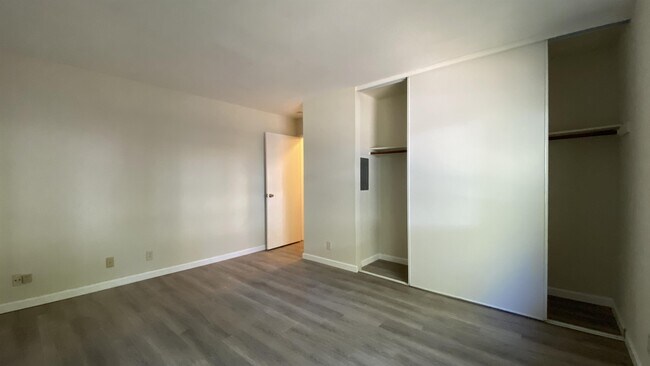 Building Photo - 81 Emery Bay Dr