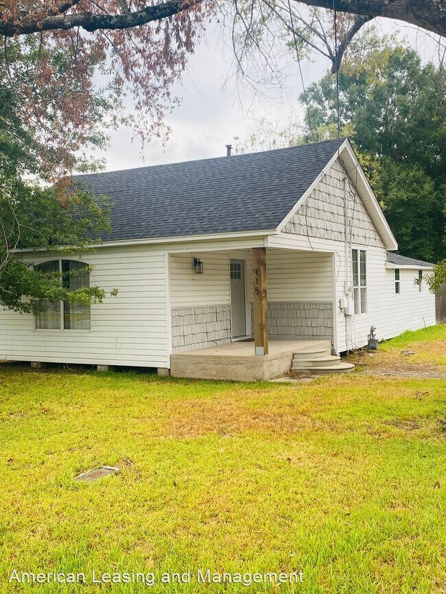 Foto del edificio - 3 br, 1.5 bath House - 115 6th Ave