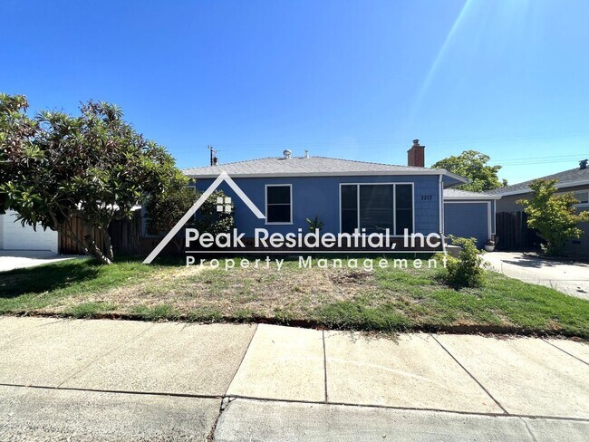 Building Photo - 3 br, 2 bath House - 3217 61st Street