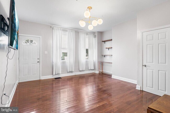 Foto del edificio - 2734 Edgemont St