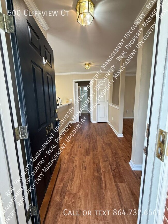 Building Photo - 500 Cliffview Ct