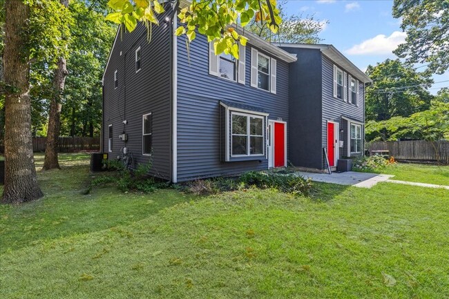 Photo - 118A Franklin Ave House