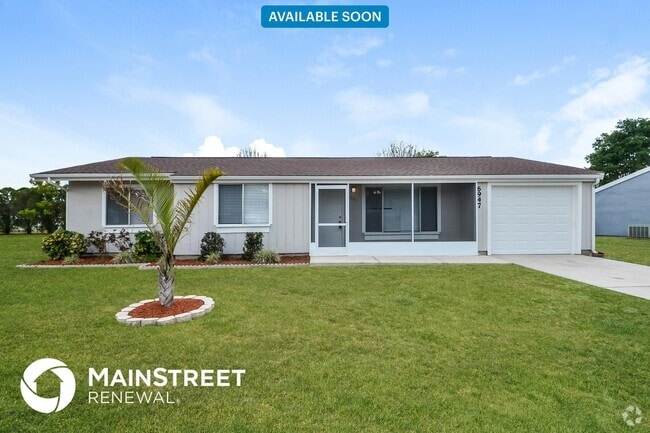 Building Photo - 6947 Roslyn Ct