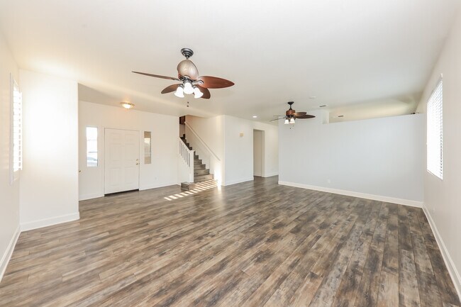 Building Photo - 26831 Rancho Serena St