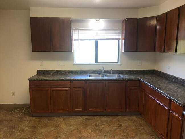 Foto del edificio - 4806 Magnolia St - Unit B, Salida