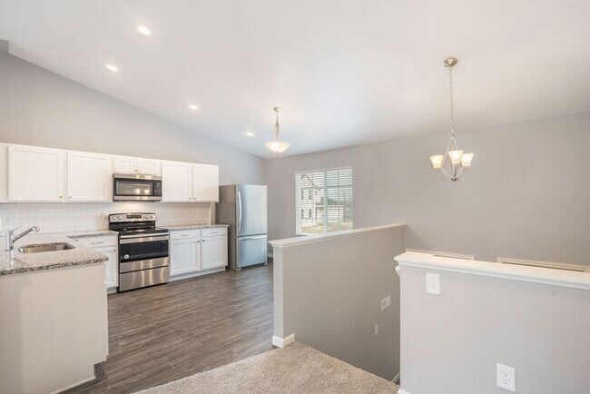 Foto del edificio - 6078 Bluefield Dr