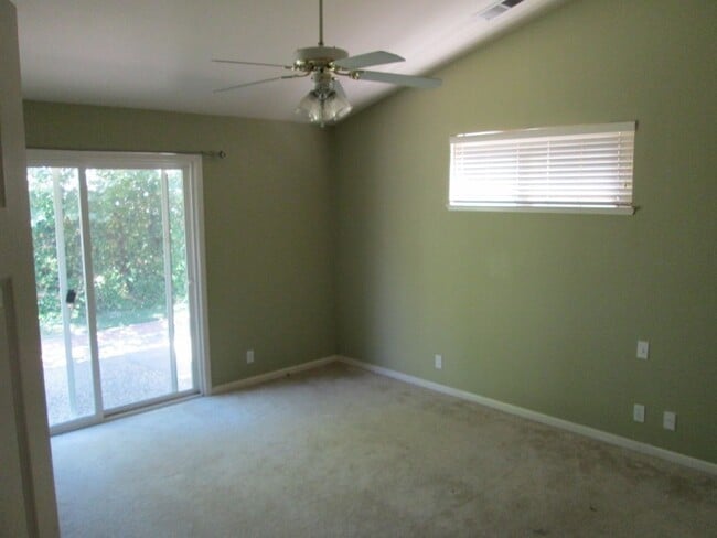 Building Photo - 240 Windrose Ct