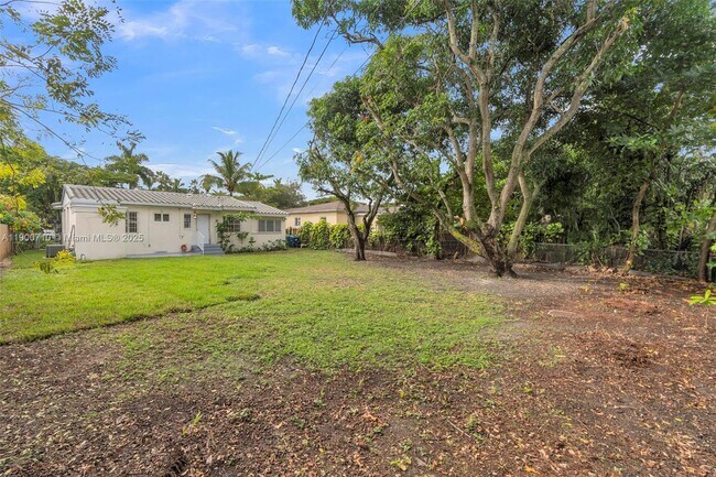 Foto del edificio - 69 NE 115th St